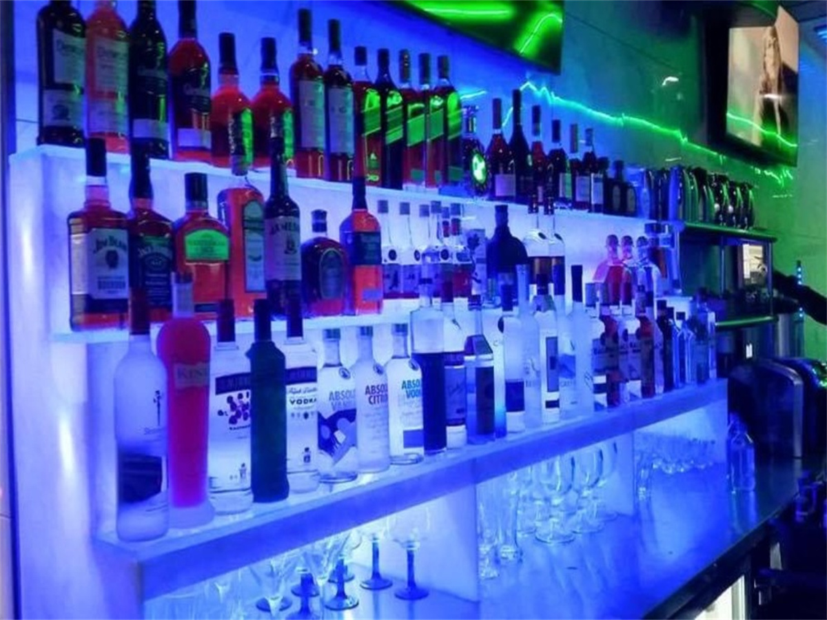 Home 168 Crab & Karaoke