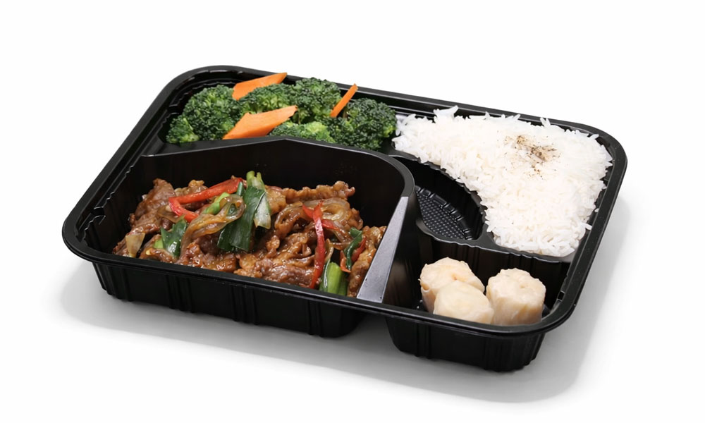 Black takeout bento with beef stir-fry rice broccoli shumai at 5PM MOMENTS, an Asian Fusion Bento restaurant in New Port Richry