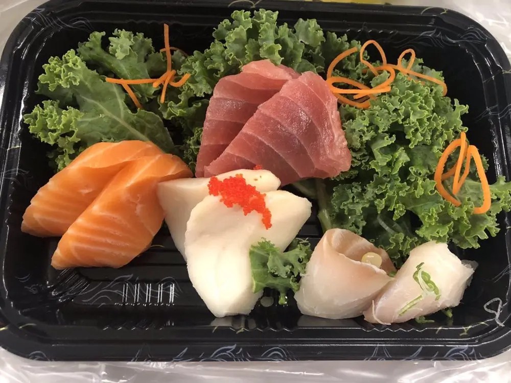 Prepacked sashimi with greens at E Sushi & Grill, a Japanese Restaurant in Apollo Beach