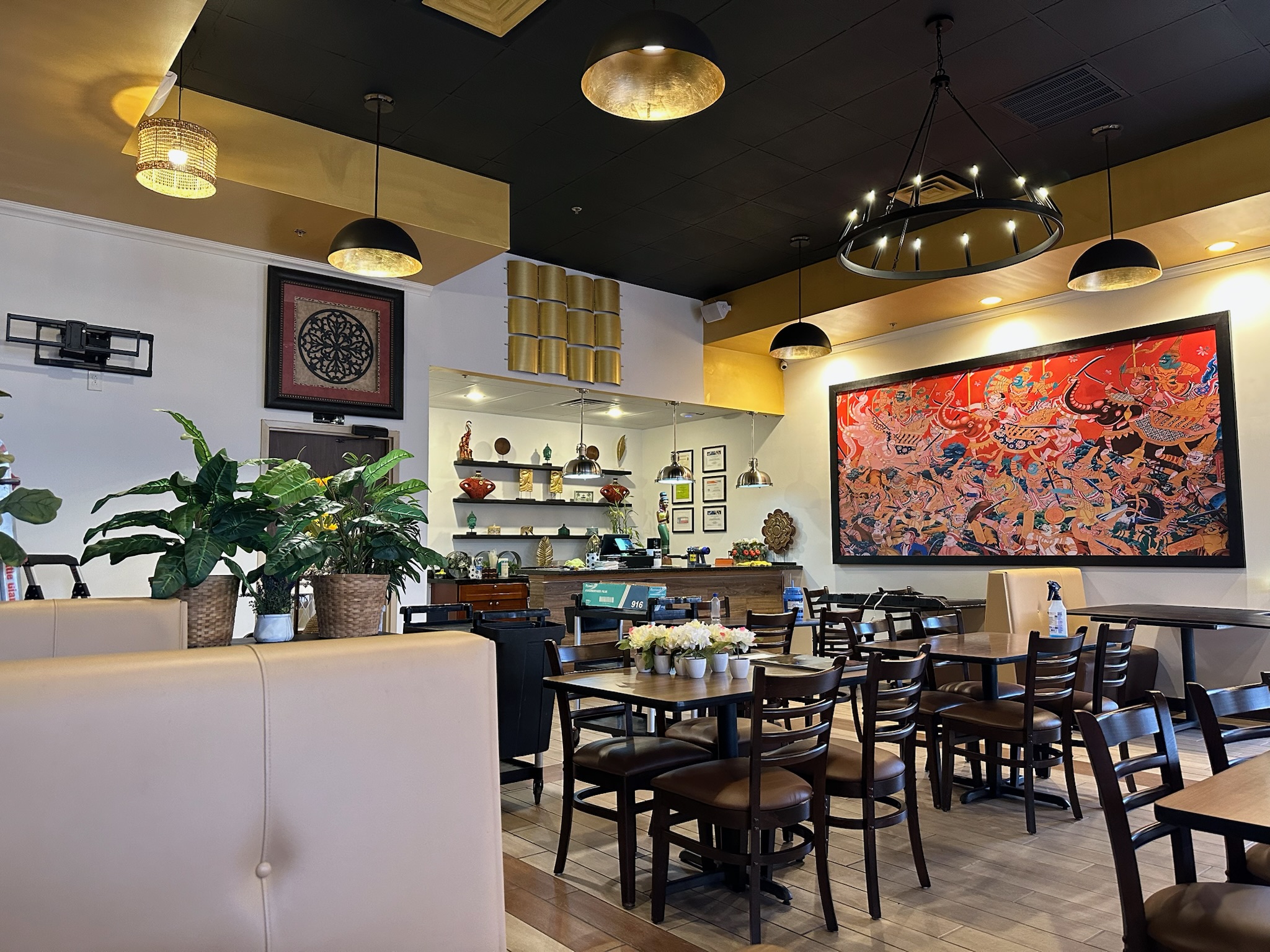 Interior of Thai Restaurant Absolute Thai Cuisine with traditional decor in Fulshear