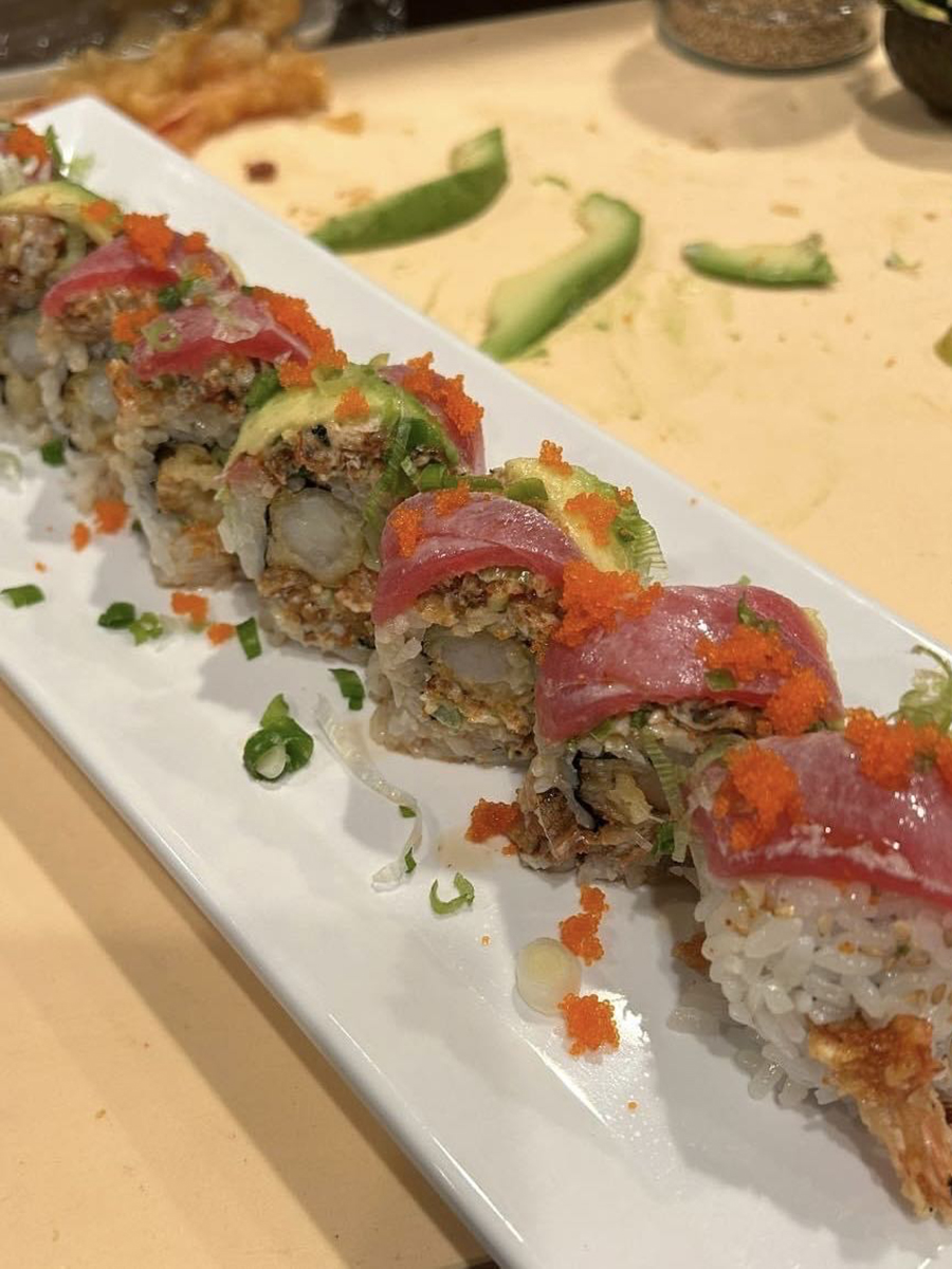 Home Ahí Sushi Bar & Grill