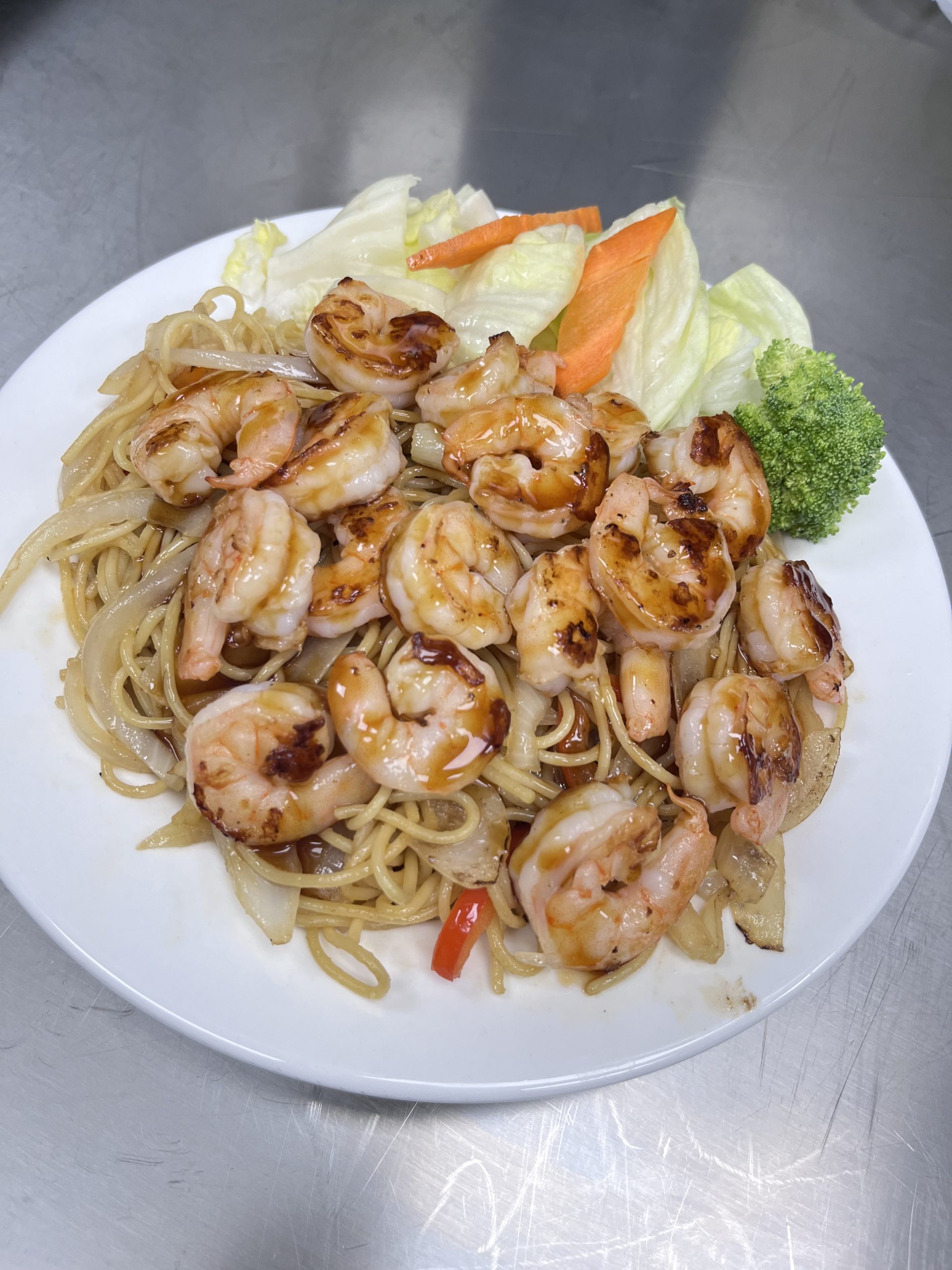 shrimp teriyaki spaghetti at Akai Teriyaki，a Asian Restaurant in Pomona