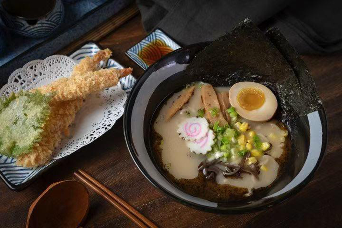 Akura-Ramen & Sushi-Japanese-Restaurant-Shrimp-Tempura-Ramen-New-York Shrimp Tempura Ramen at Akura Ramen & Sushi, a Japanese restaurant in New York
