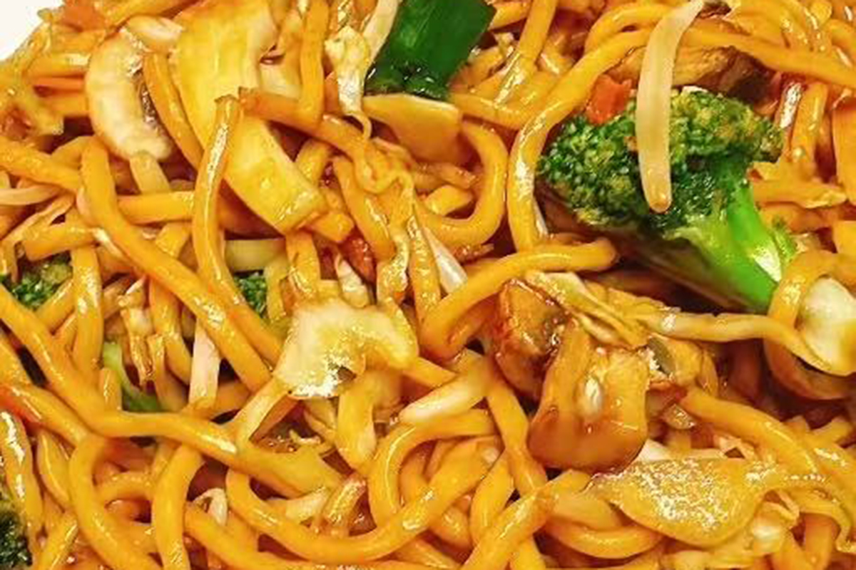 Vegetable Noodles at Bamboo Court，a Chinese Restaurant in Vero Beach