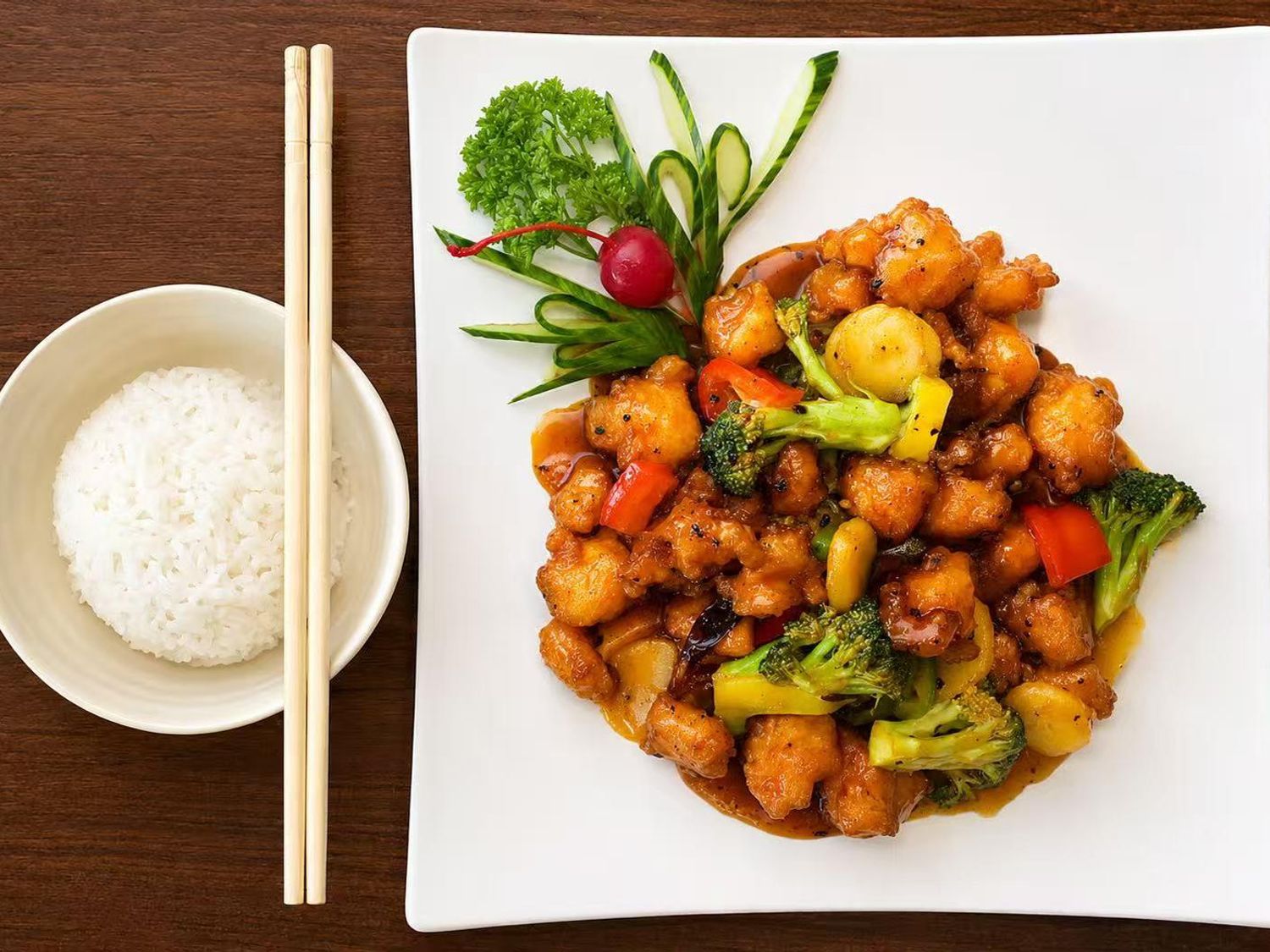 General Tso's Chicken at Bento Teppanyaki, Asian Restaurant in Austin