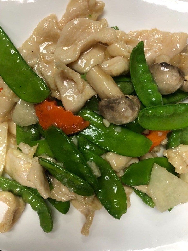 Chicken w.Snow Peas at Best Taste Restaurant, a Chinese Restaurant in Campbell