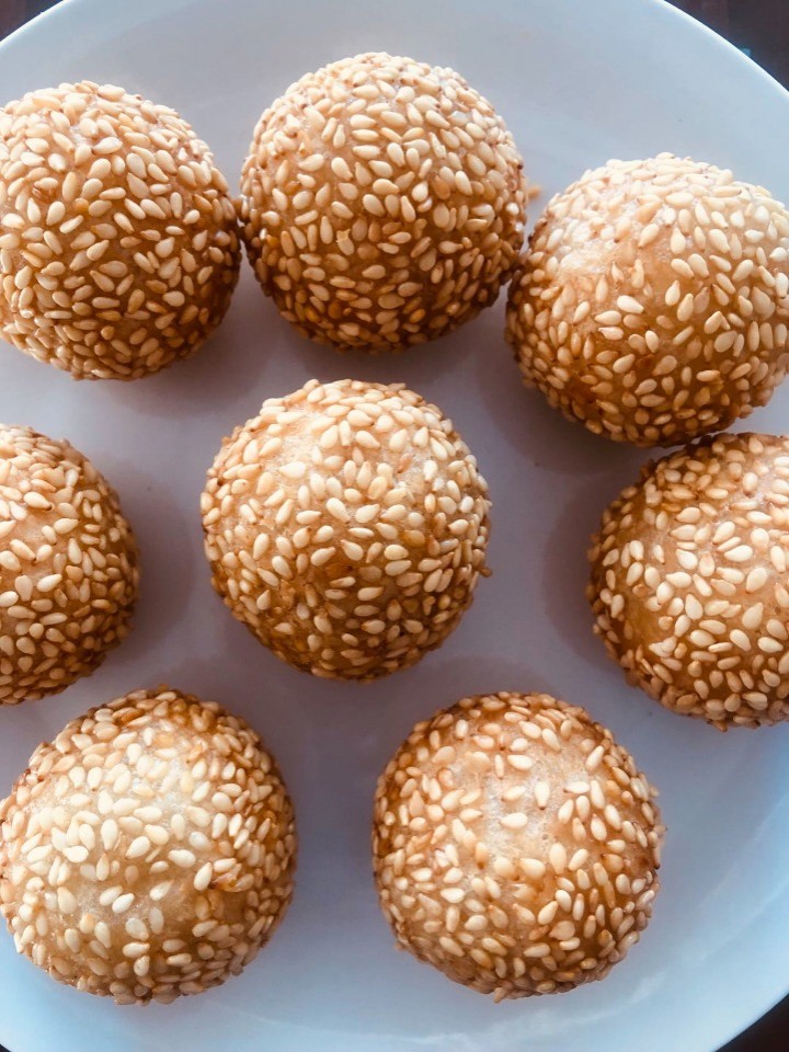 Sesame Balls(8) at Best Taste Restaurant, a Chinese Restaurant in Campbell