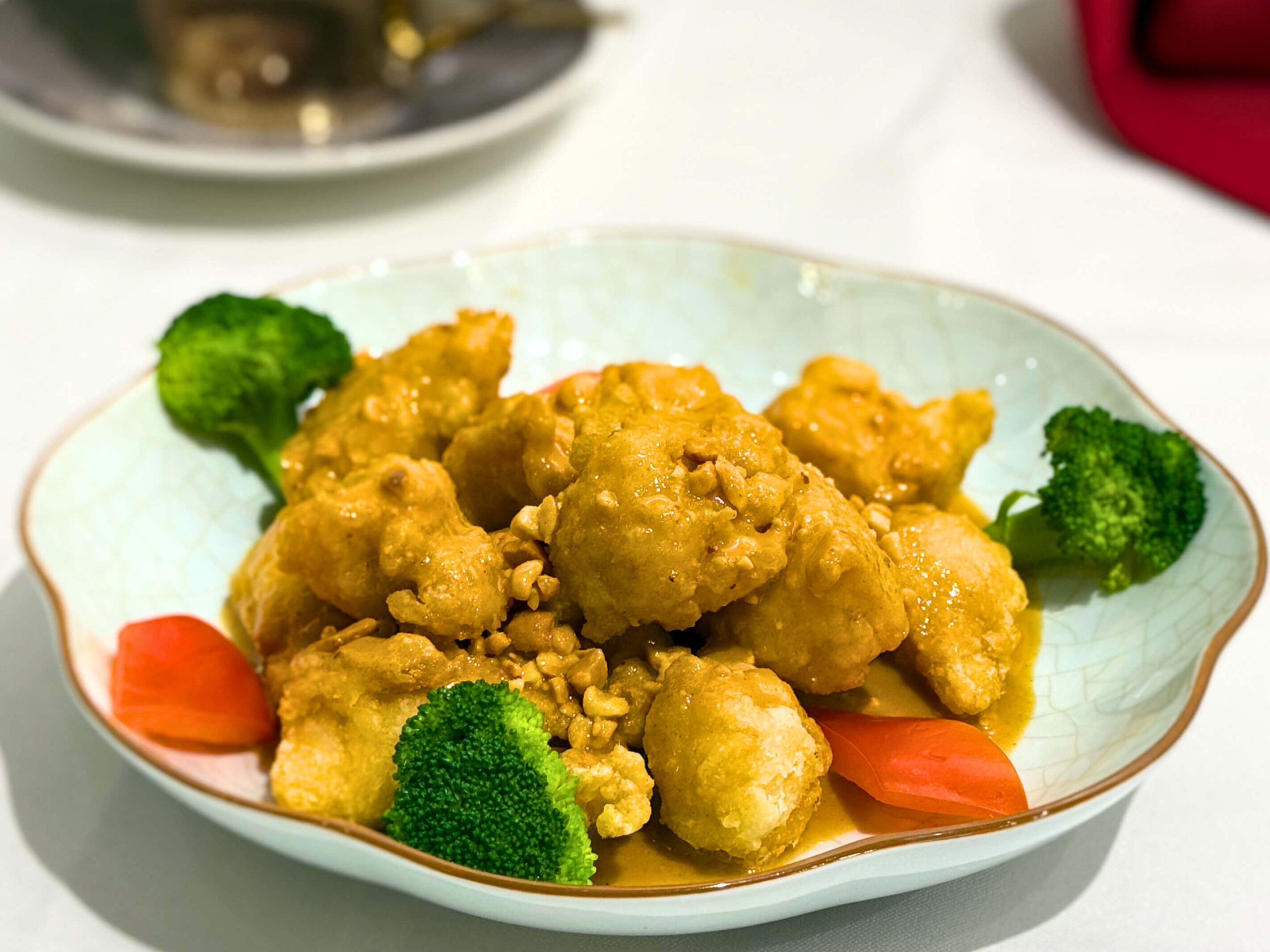 Big-8-Chinese-Restaurant-Peanut-Chicken-Lincoln Tender chicken with peanuts and curry sauce at Big 8, a Chinese Restaurant in Lincoln