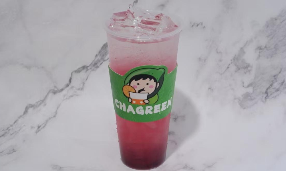 Refreshing dragon fruit green tea with ice at Chagreen tea, a Bubble tea store in Wantagh.