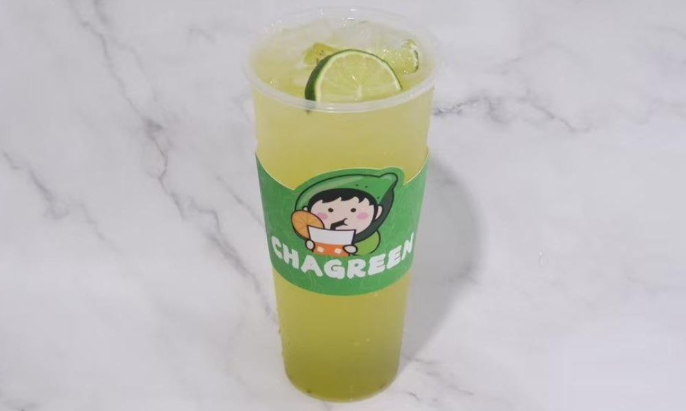 Refreshing lemon green tea with ice at Chagreen tea, a Bubble tea store in Wantagh.