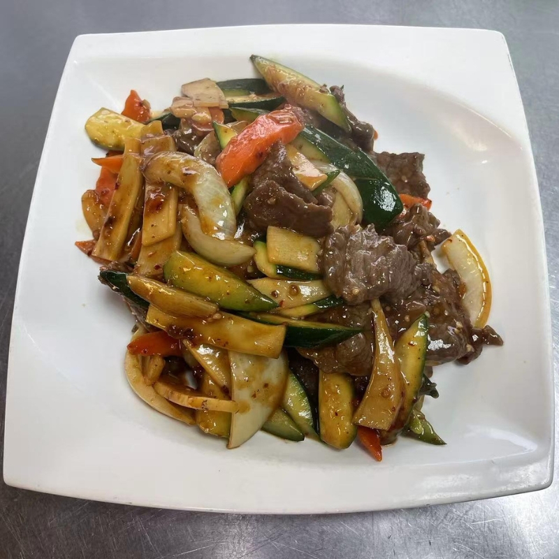 Beef stir-f zucchini onion and bell pepper at Chef Zhao，a Chinese Restaurant in Portland