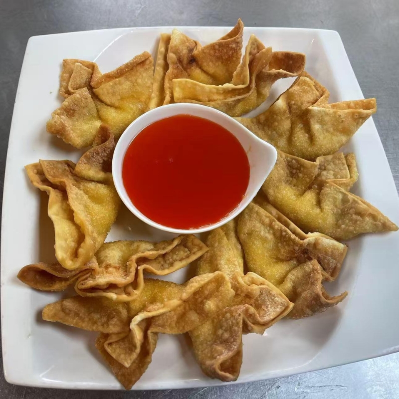 Crispy fried wontons with sweet chili sauce at Chef Zhao，a Chinese Restaurant in Portland