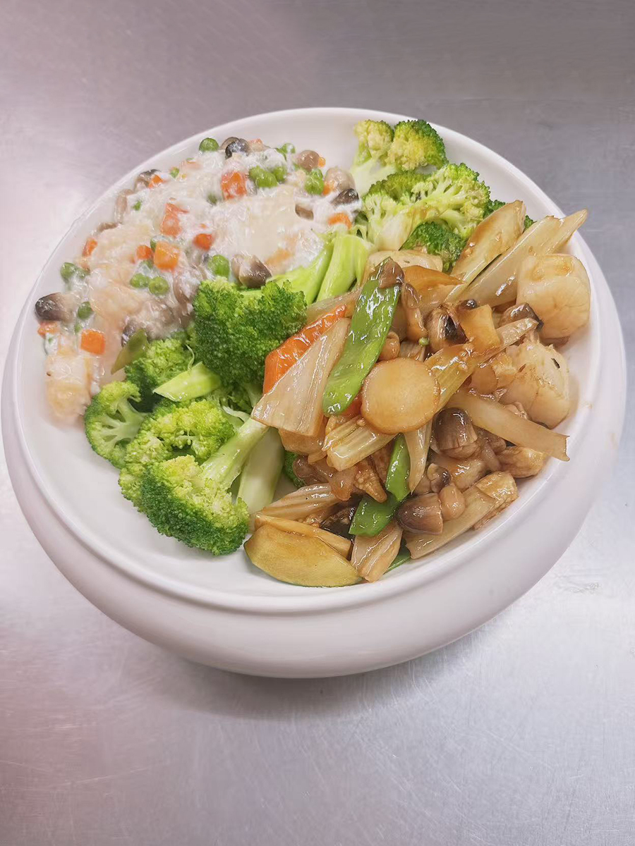 Creamy Seafood Risotto with Stir-fried Scallops and Vegetables at a Japanese and Chinese restaurant in Chico