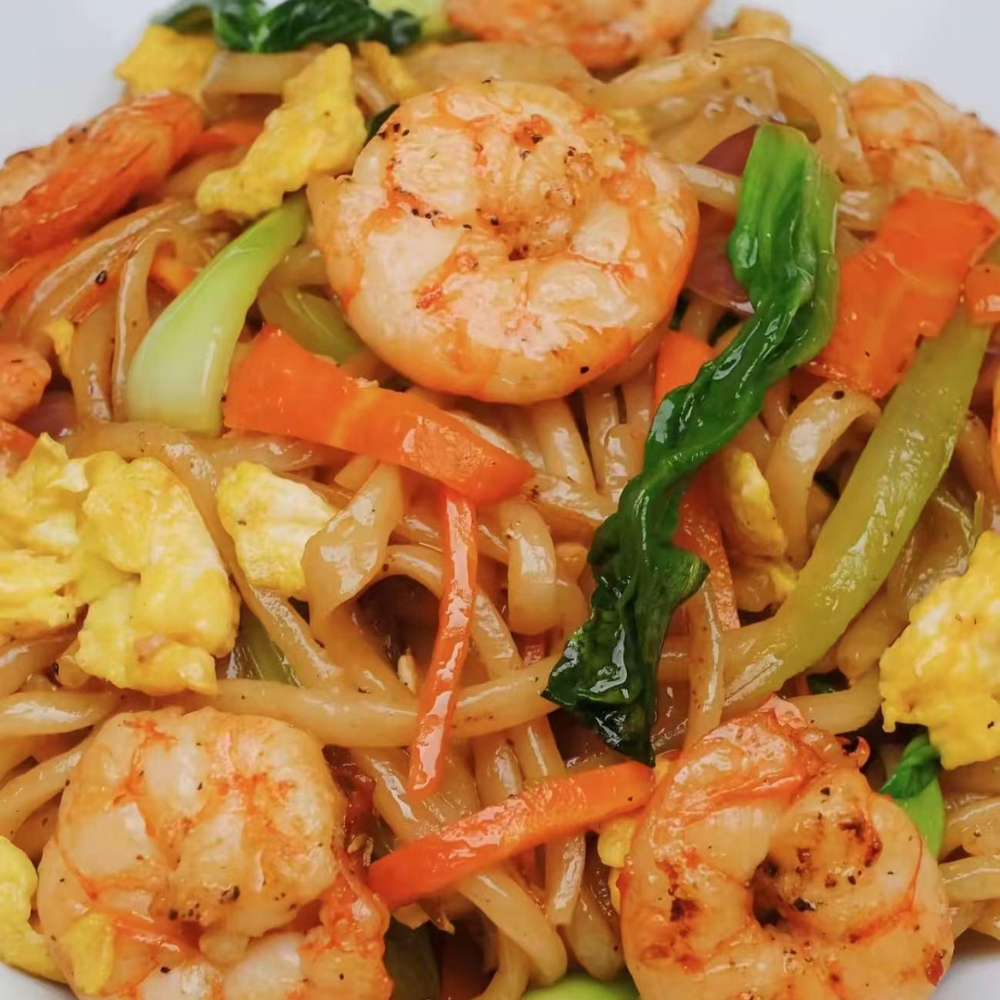 Stir-fried rice noodles with shrimp and egg at Kung Fu Noodles, a Chinese Noodle Restaurant in Chilton