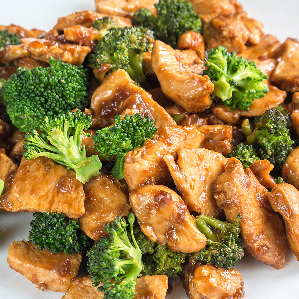 Chicken with broccoli in brown sauce at China Garden, a Chinese Restaurant in Jefferson