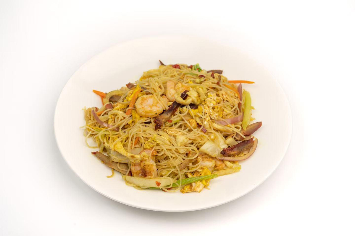 Shrimp Fried Noodles at China House，a Chinese Restaurant in Scotch Plains