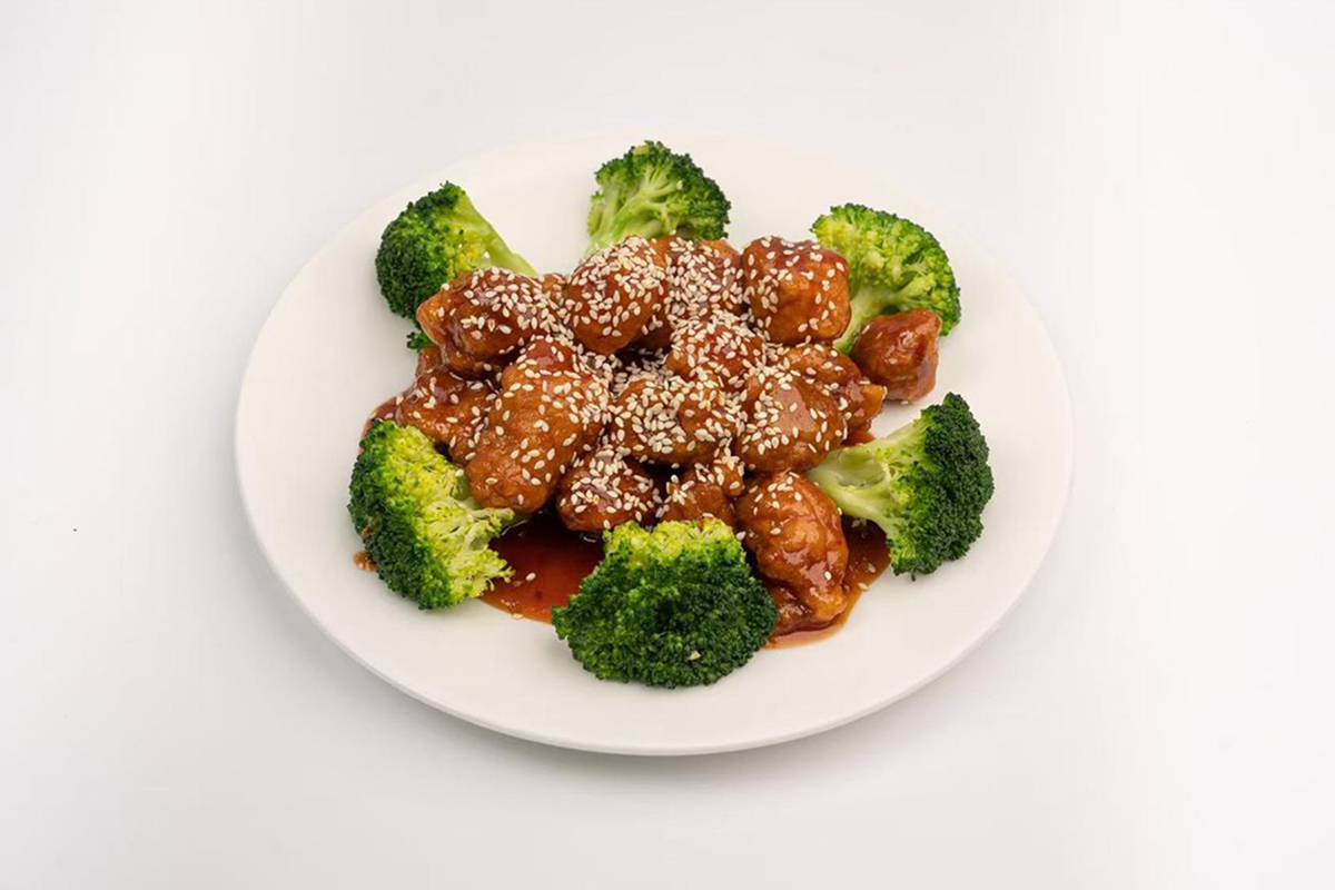Sesame Chicken at China House，a Chinese Restaurant in Scotch Plains