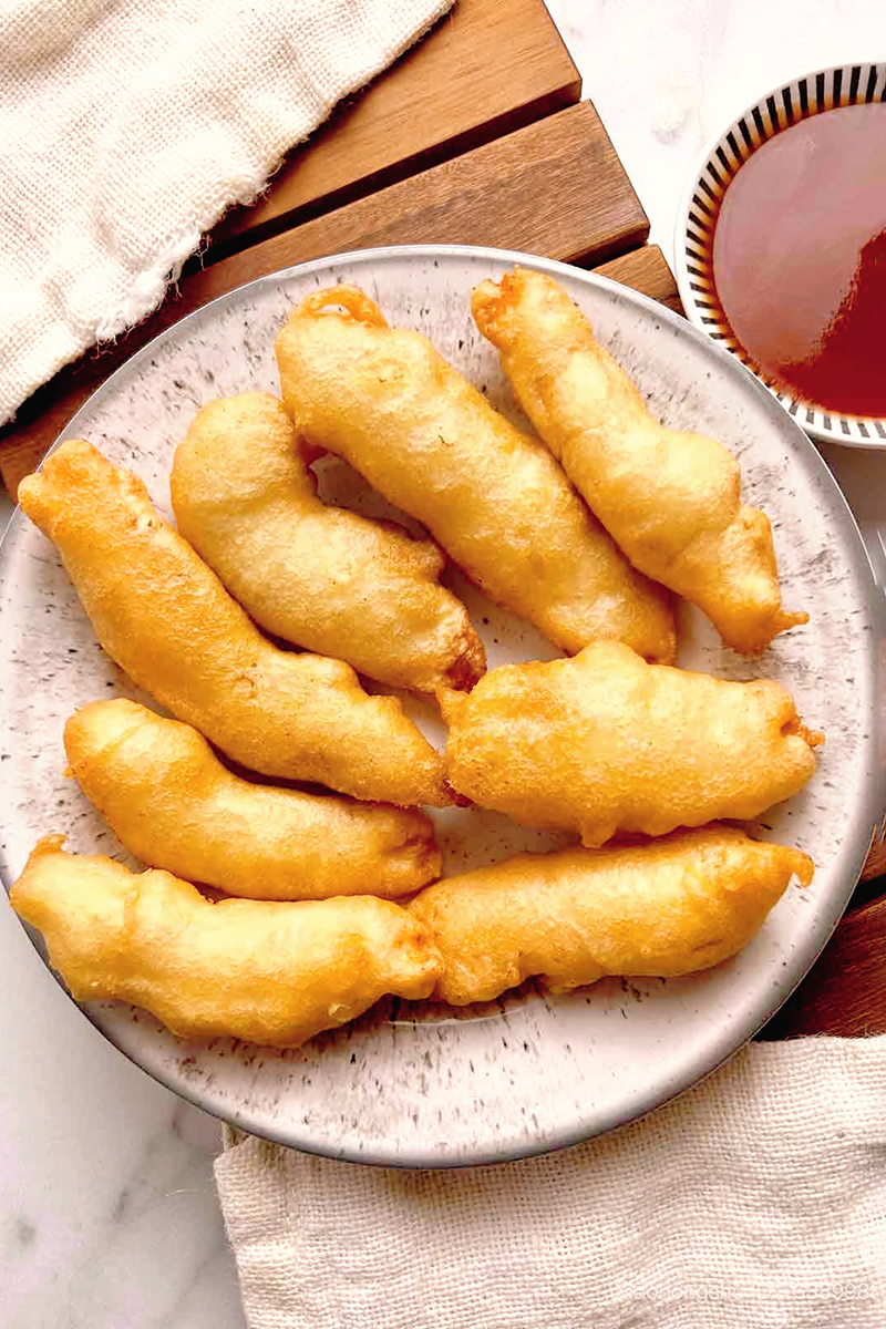 CHINA-KING-American-Chinese-Restaurant-Sweet-and-Sour-Chicken-Lake-View Golden fried chicken pieces coated in a tangy sweet and sour sauce at CHINA KING, a American Chinese restaurant in Lake View