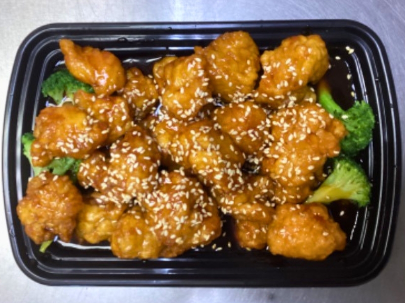 Sesame chicken with broccoli at China Panda, an Chinese Restaurant in Dallas