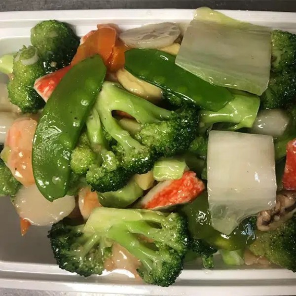 Chinatown-Chinese-Restaurant-Stir-fried-seafood-and-vegetables-Griffith Stir - fried seafood with broccoli and snow peas, bright color after stir - frying at Chinatown Chinese Restaurant, a Chinese Restaurant in Griffith