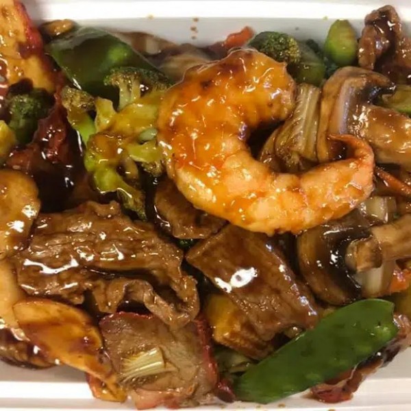 Chinatown-Chinese-Restaurant-Stir-fried-beef-shrimp-and-assorted-vegetables-Griffith Stir - fried beef, shrimp and assorted vegetables, coated with rich sauce, appealing color at Chinatown Chinese Restaurant, a Chinese Restaurant in Griffith