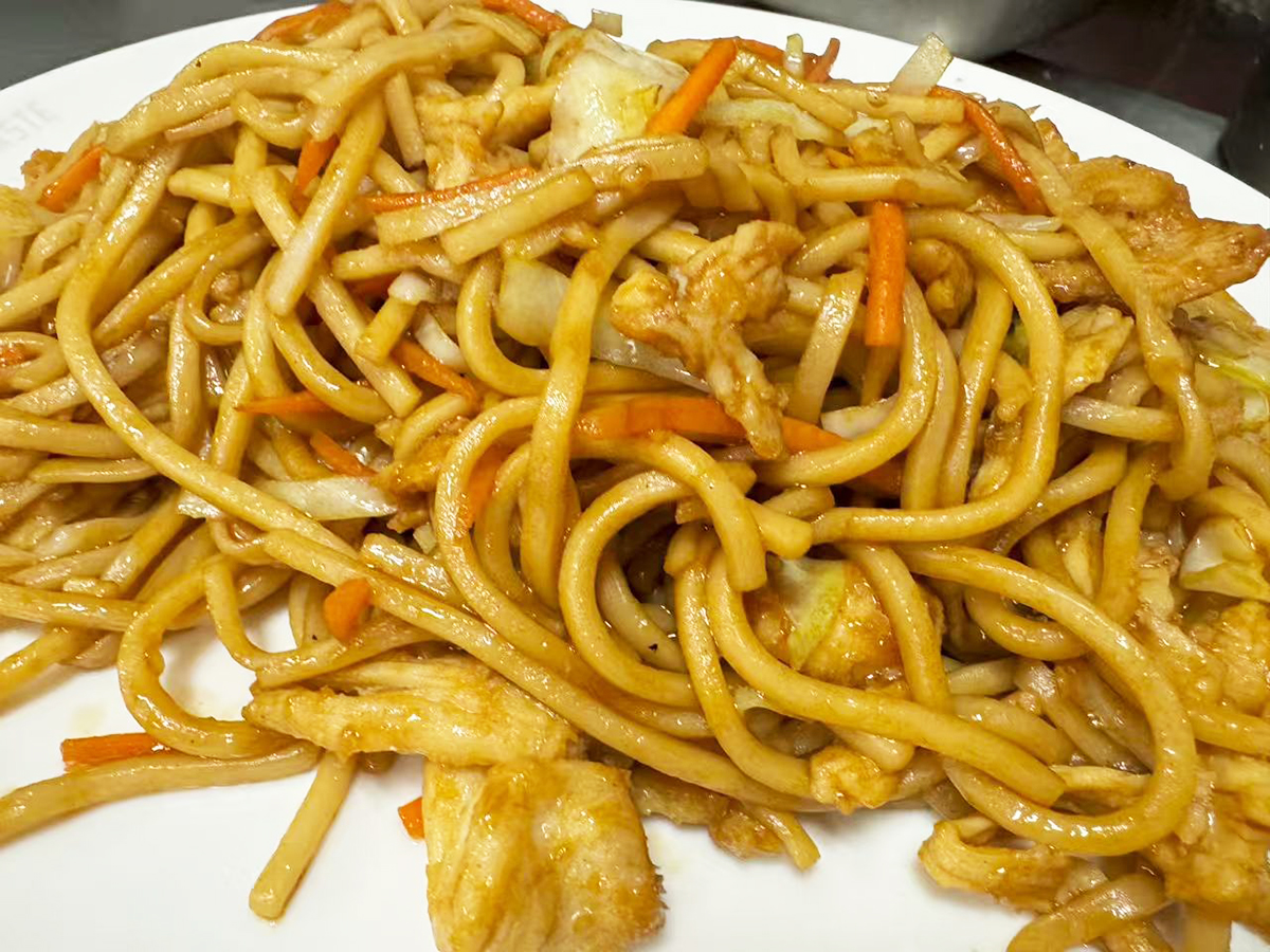 Chinese-Taste-Chinese-Restaurant-Chicken-Ramen-Salt-Lake-City Plate of chicken ramen noodles at Chinese Taste,a Chinese Restaurant in Salt Lake City