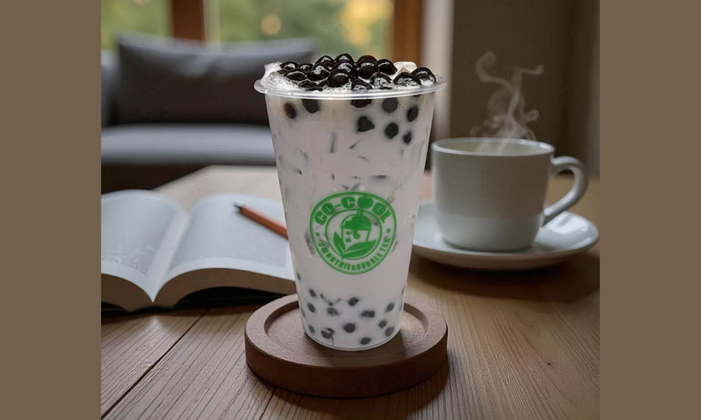 Co-cool-Smoothie-&-Bubble-Tea-Bubble-Classic-Bubble-Tea-Freehold Creamy classic bubble tea with black pearls and ice at Co-cool Smoothie & Bubble Tea, a Bubble Tea Shop in Freehold