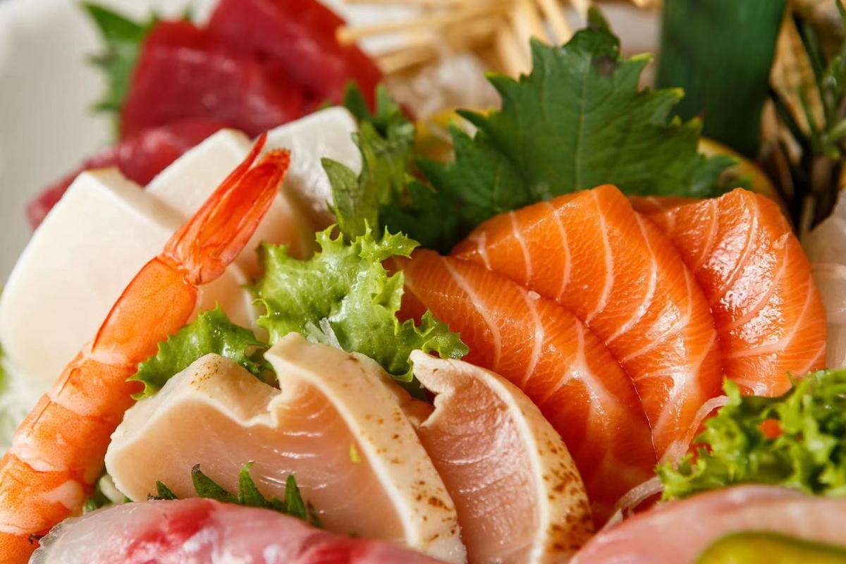 Cucumber Sushi & Salad Bar Japanese Order｜Staten