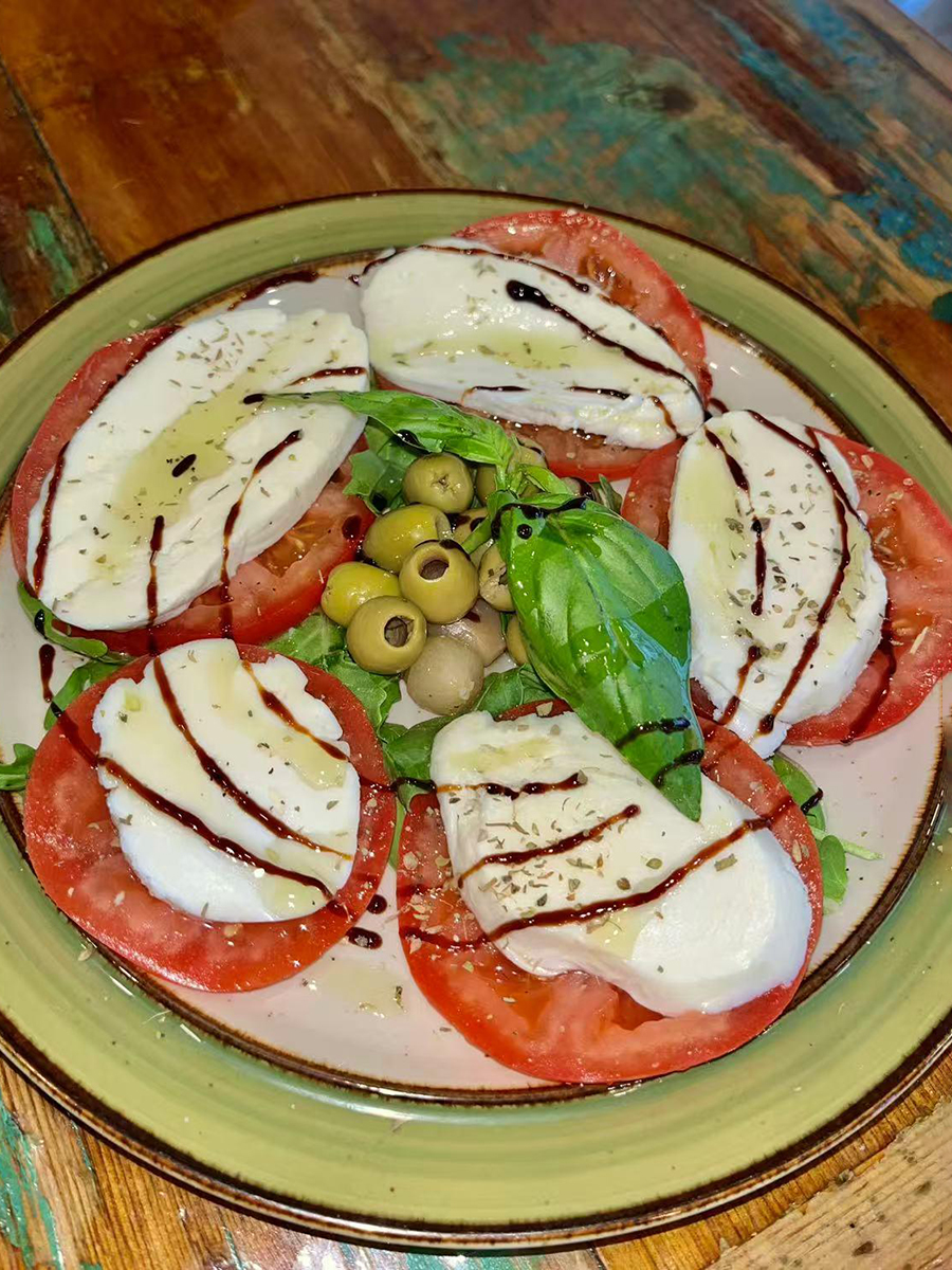 DA-DAMASO-Italian-Restaurant-Mozzarella-Caprese-Staten-Island Mozzarella Caprese at DA DAMASO,a Italian Restaurant in Staten Island