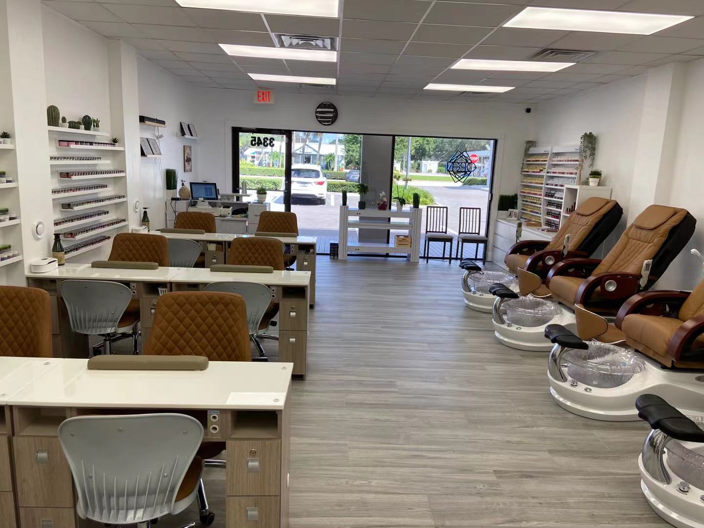 Home Daisy Nail & Spa