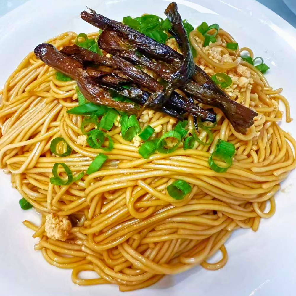 Scallion oil noodles with soy sauce at Dallas Spicy Chinese Cuisine, a Chinese Restaurant in Plano.