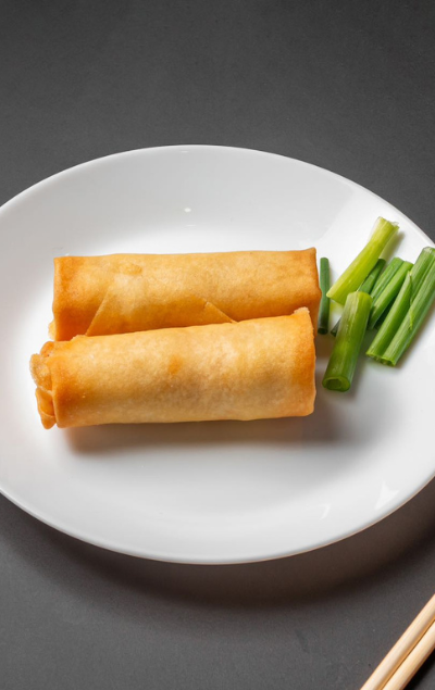 Crispy vegetable spring rolls with green onions at Dragon 109 of Columbus, a Chinese Restaurant in New York
