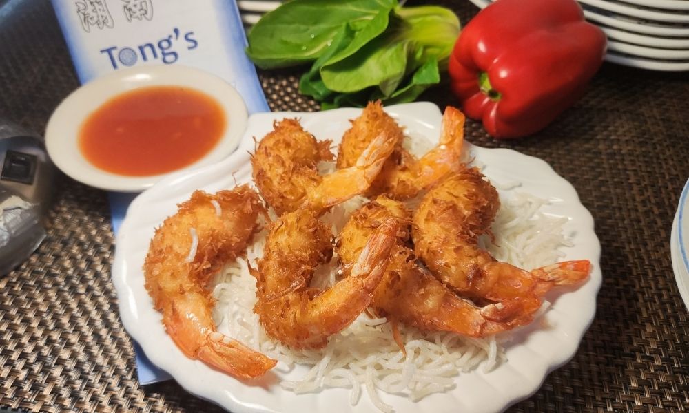 Coconut shrimp with crispy fried shrimp and sauce at Tong's Hunan Restaurant, a Chinese Restaurant in Northbrook