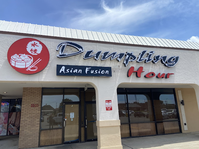 Dumpling Hour Asian Fusion storefront at Dumpling Hour, an Asian Fusion Restaurant in LA