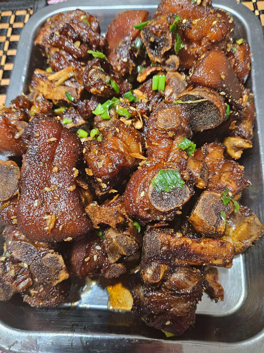 Salt and Pepper Pig's Trotters, crispy on the outside and tender inside at Fang's Wok，a Asian Restaurant in Plano