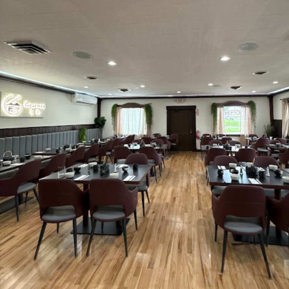 Spacious and elegant dining hall at Far East Gourmet, Asian Restaurant in Middletown