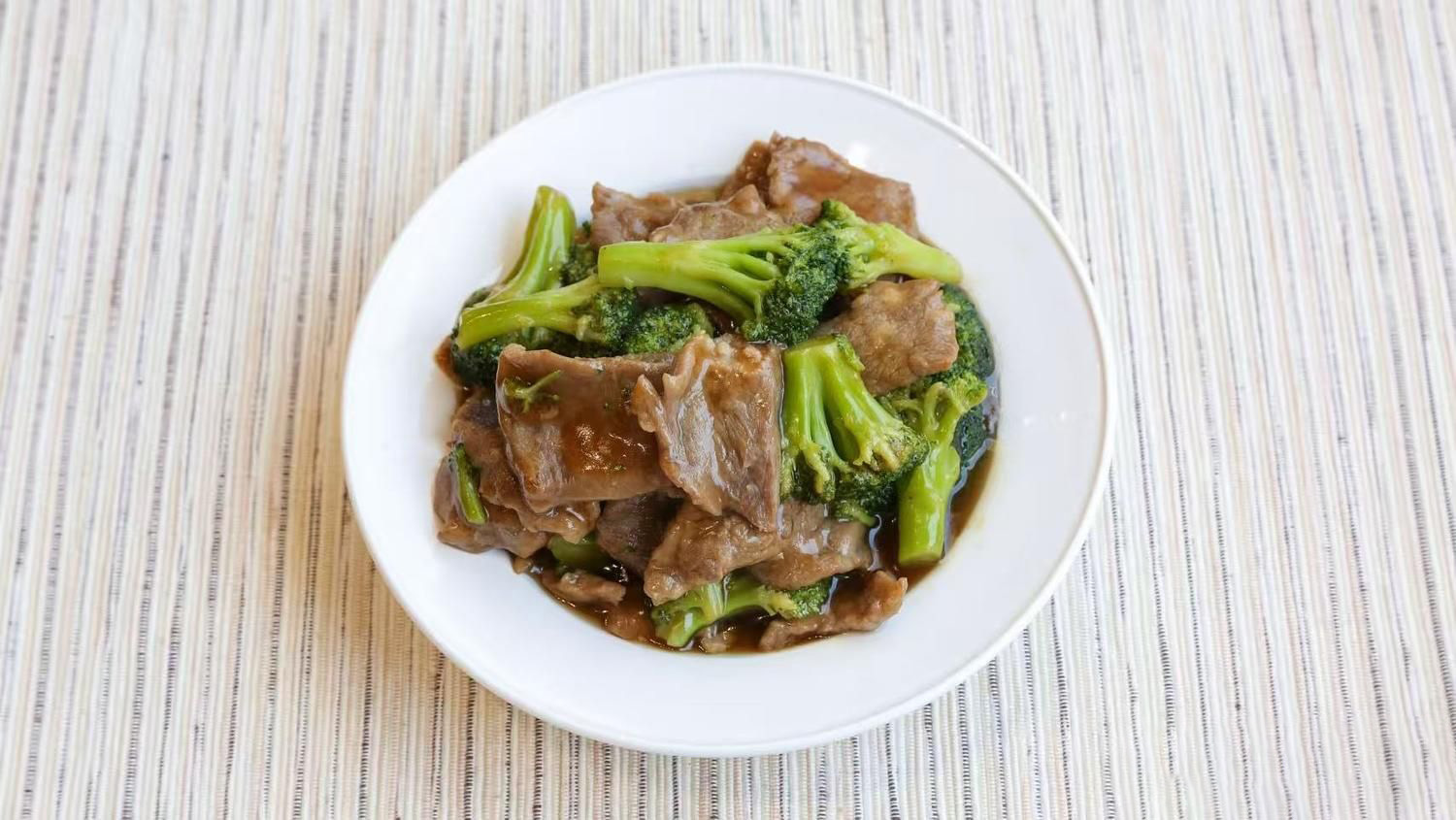 Beef with Broccoli at Fortune Cookie, a Kosher Chinese Restaurant in Oakhurst
