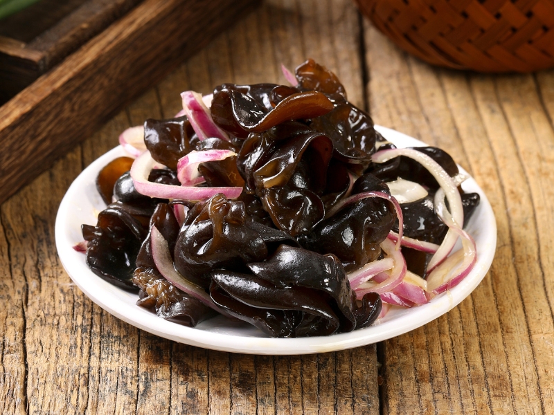 Refreshing black fungus salad with red onion at Gao Qunsheng's Spicy Soup, a Chinese Restaurant in Flushing