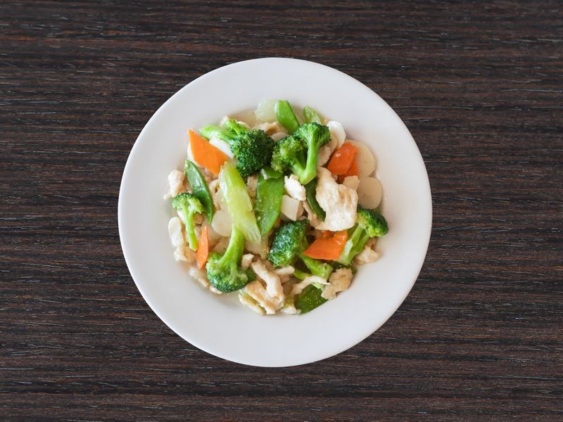 Tender chicken stir-fried with fresh mixed veggies at Ginger Zing, a Chinese Restaurant in Mesa