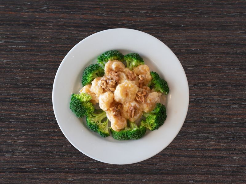 Crispy shrimp in honey sauce with walnuts and broccoli at Ginger Zing, a Chinese Restaurant in Mesa