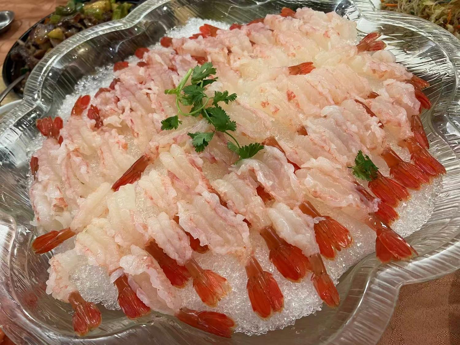 Fresh Shrimp Sashimi on Ice at Gold Garden, Chinese Restaurant in Portland