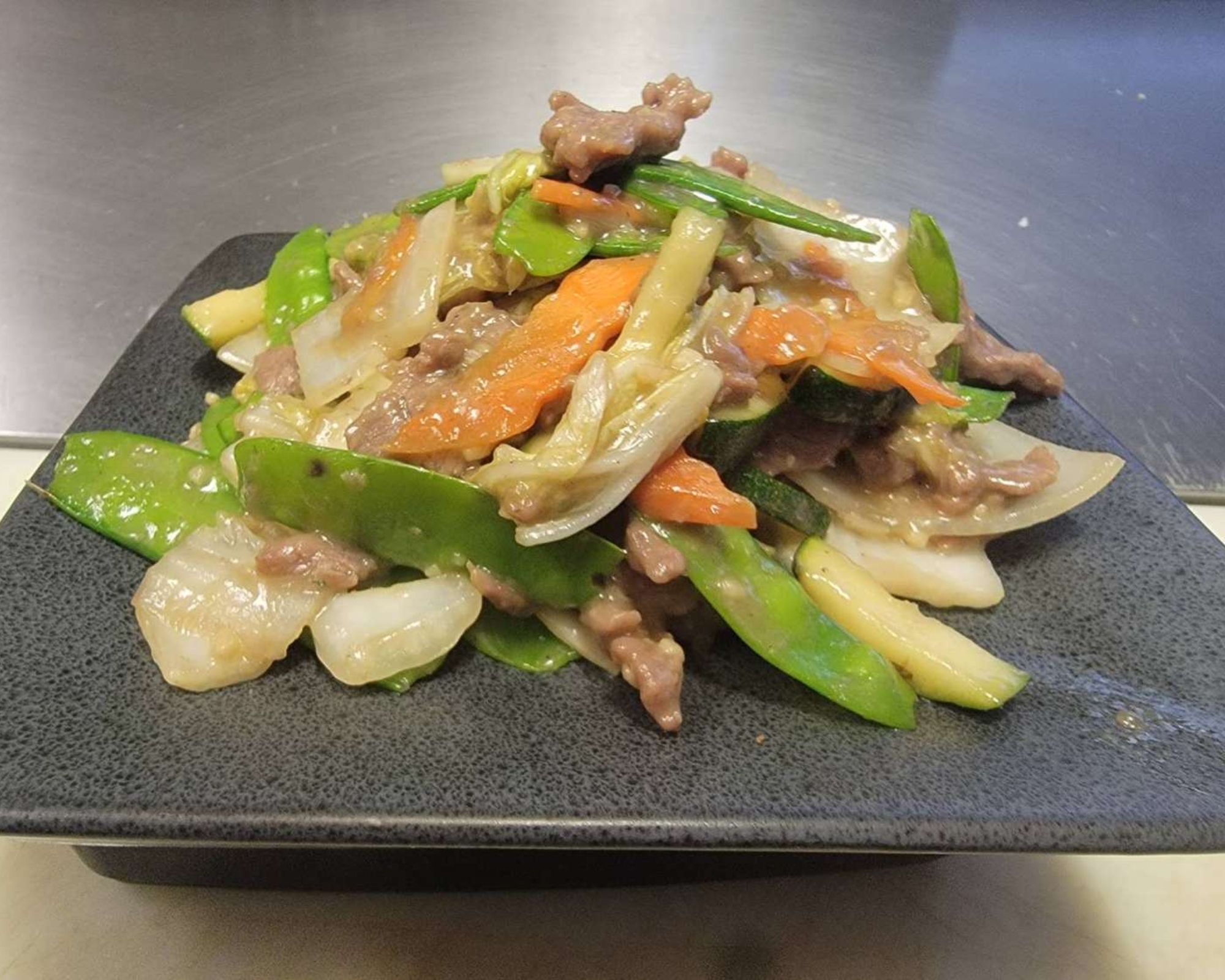 Gourmet-Wok-Chinese-Food-Chinese-Restaurant-Beef-With-Vegetables-Las-Vegas Beef with mixed veggies at Gourmet Wok Chinese Food, a Chinese restaurant in Las Vegas.