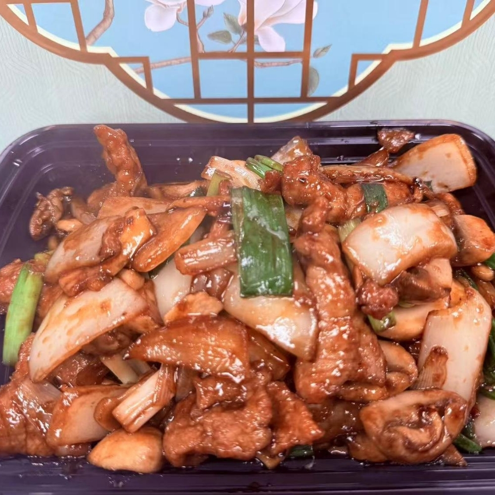 Savory stir-fried pork with scallions and onions at Great China, an Chinese Restaurant in Naugatuck