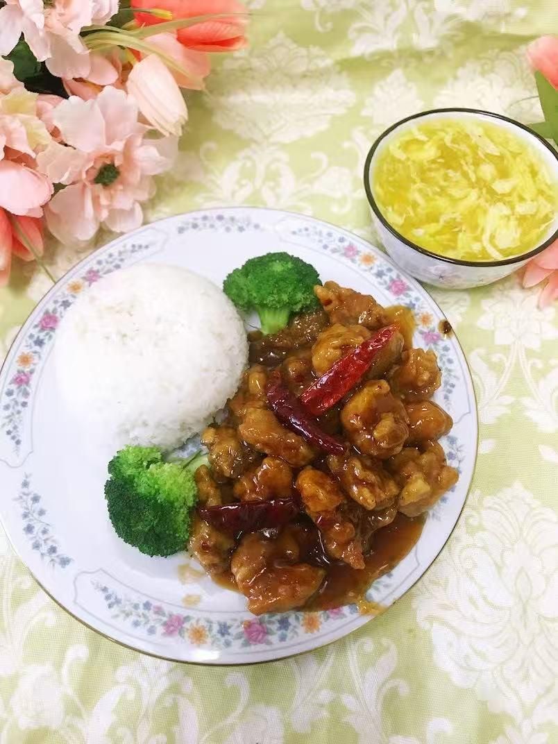 General Tso's chicken with rice and egg drop soup at Green Heaven - Chinese Restaurant in Holmes