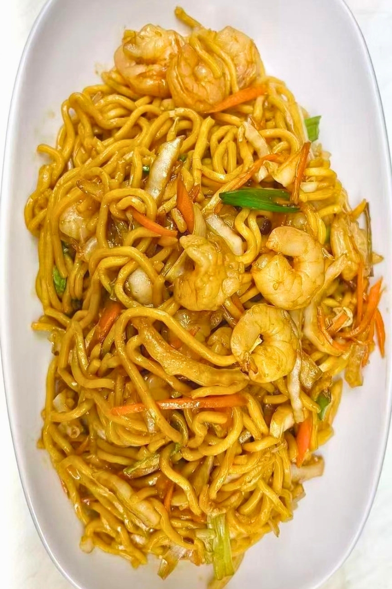 Shrimp lo mein with vegetables at Green Jade,a Chinese Restaurant in Depew
