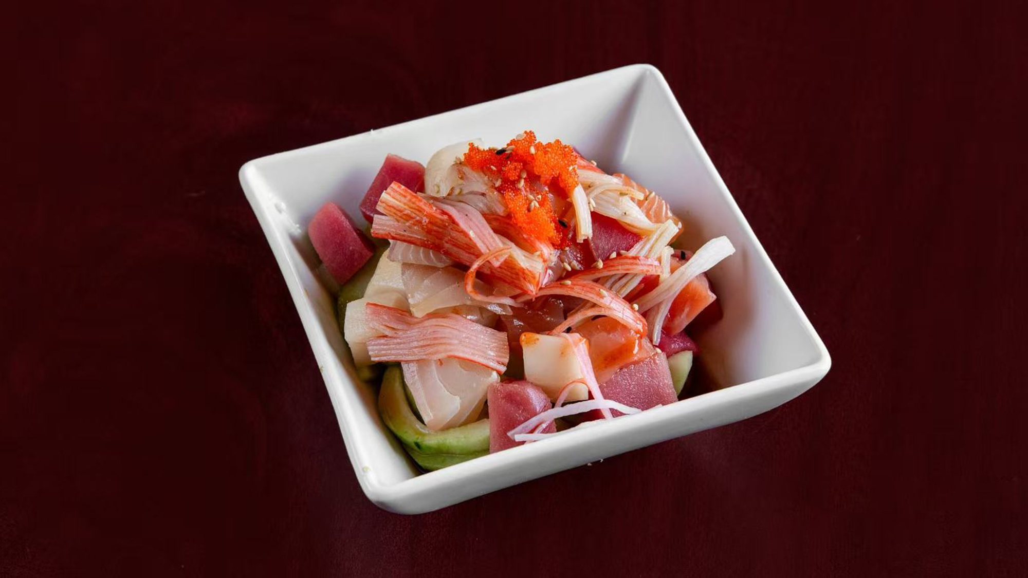 Tuna salad in a square bowl at Green Tea Sushi Bar，a Japanese Restaurant in Covington