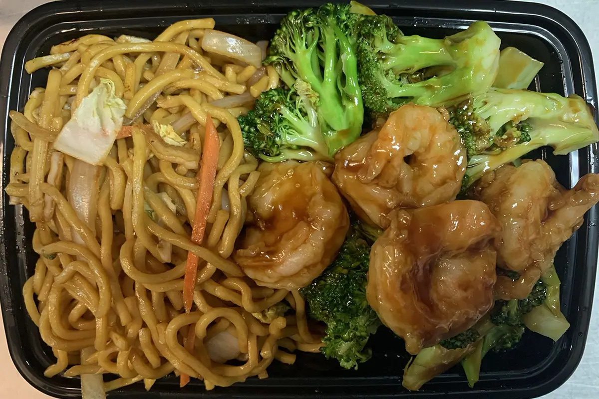 Lo mein noodles with shrimp, broccoli and mixed vegetables at Happy China, a Chinese Restaurant in Martinez