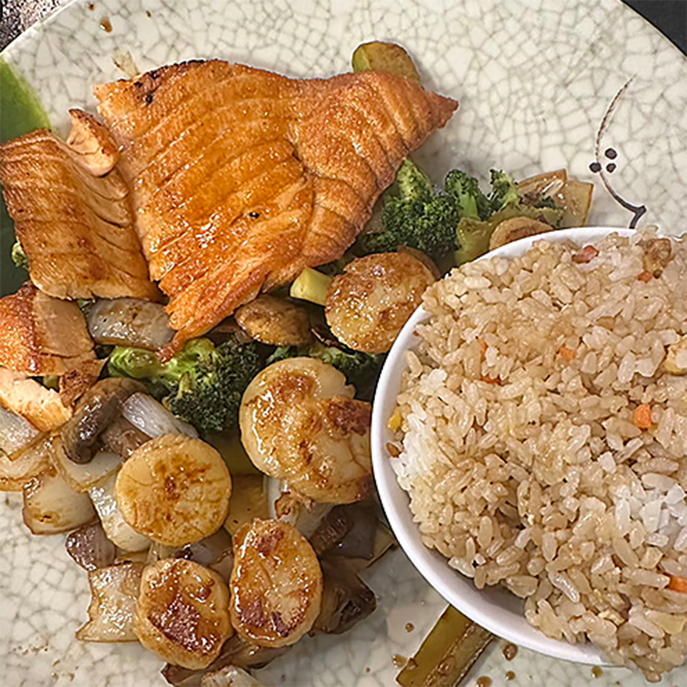 Hibachi Salmon Scallops at Hibachi of Sakura，a Japanese Restaurant in Ocala