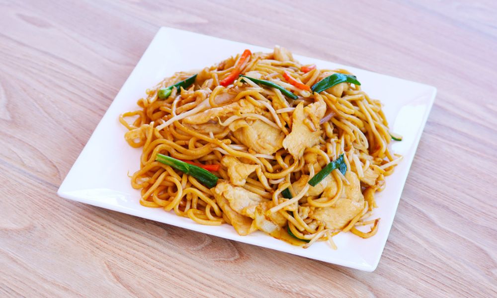 Stir-fried noodles with chicken at Hong Kong City Restaurant, a Chinese Restaurant in Alameda