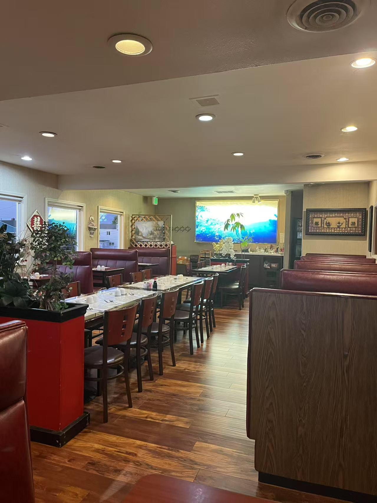 Spacious dining area with tables, booths and decor at Hong Kong Garden Restaurant, a Chinese restaurant in Anacortes